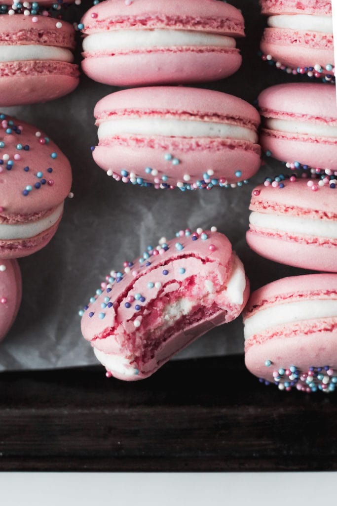 cotton candy macarons
